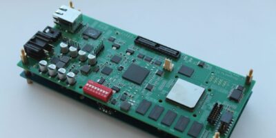 Designing a universal software defined radio platform