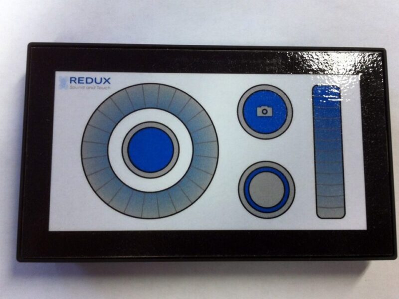 Feedback to users improved by haptics platform for small touchscreens