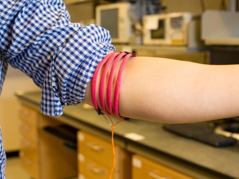 Magnetism delivers ultra low power wearable wireless communications