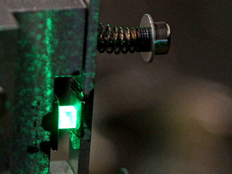 Measurement system opens the infrared spectrum to precise analysis