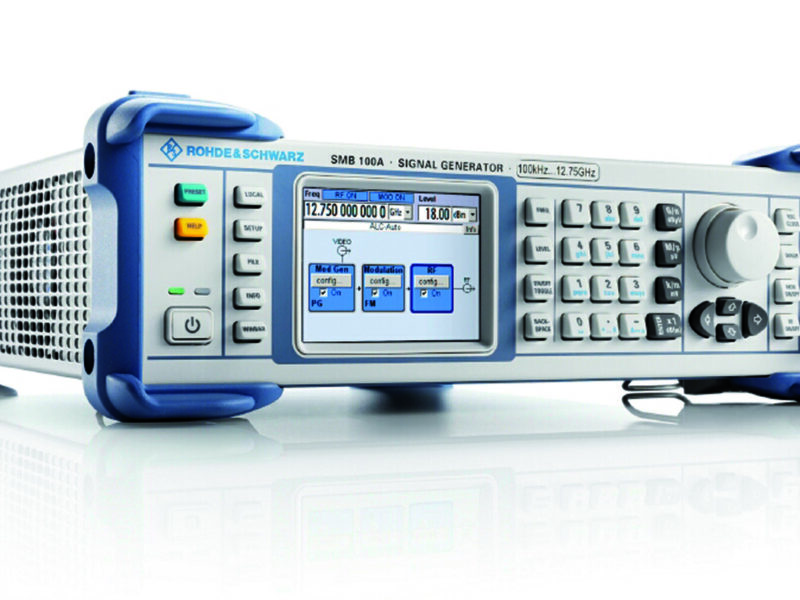 Générateur de signaux compact et performant à usage universel jusqu’à 40 GHz