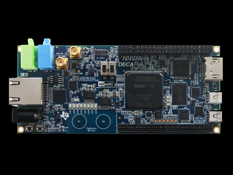 Carte d&rsquo;évaluation équipée du FPGA Altera MAX 10