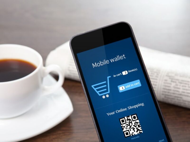 Miniature, low power magnetic stripe enables wireless payments