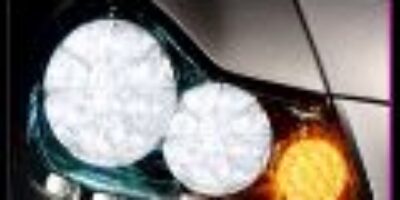 Automotive LED driver incorporates hysteretic control and high-side current sensing