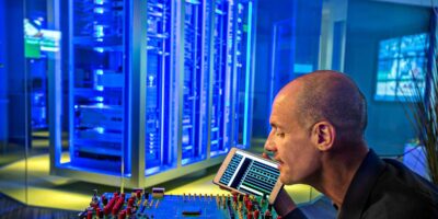 Tabula’s Spacetime FPGAs allow “full design observability” at runtime