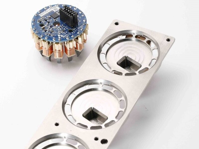 Titanium soldering mask allows complex selective soldering