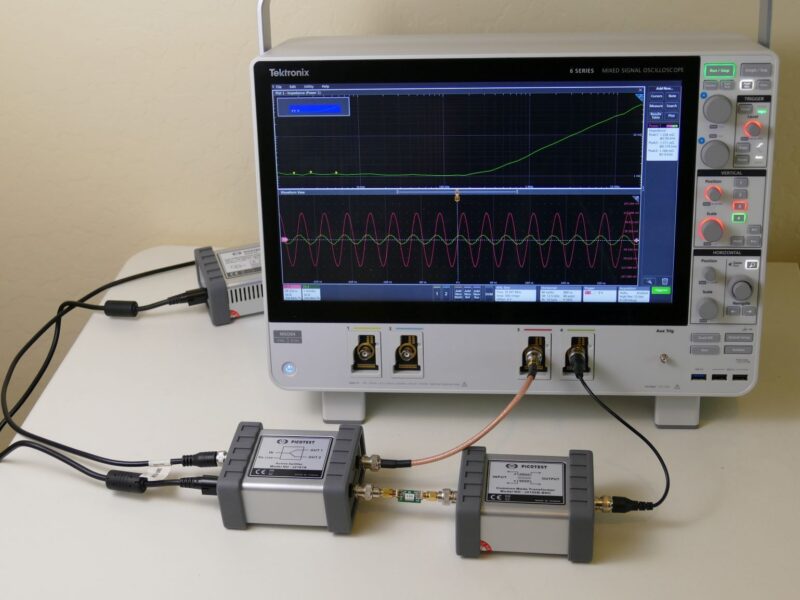 2-way wideband active splitter for 2-port shunt-through impedance measurements