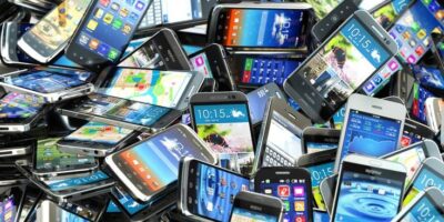 Smartphones and the circular economy