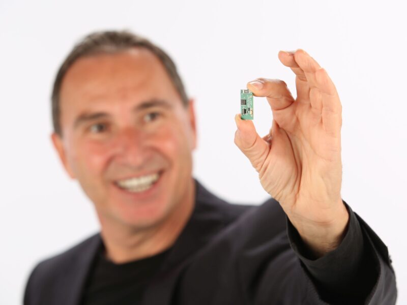 Solid-state AC switch reaches consumer designs