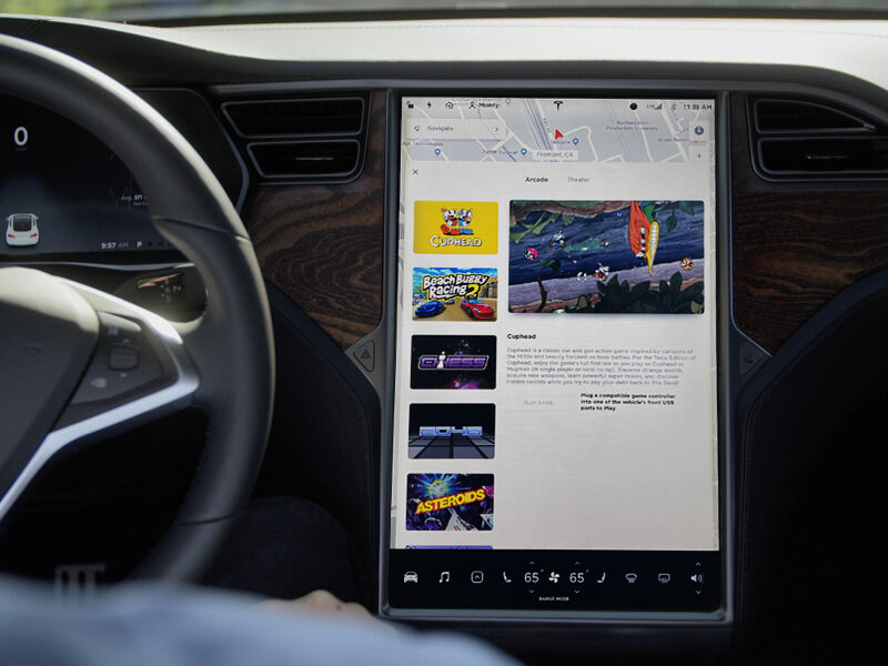 Flash memory failure leads to Tesla recall