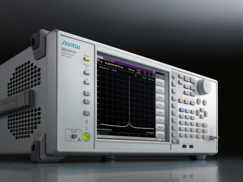 Analyseur de spectre large bande et bande étroite