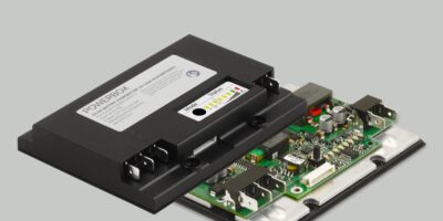 Chargeur de batterie intelligent pour applications automobiles et industrielles