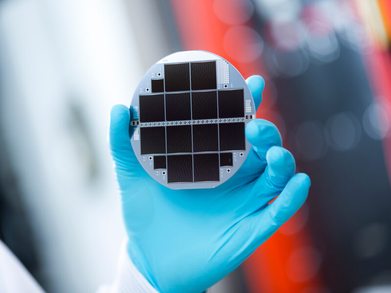 Silicon-based dual junction solar cell reaches 33.3% efficiency