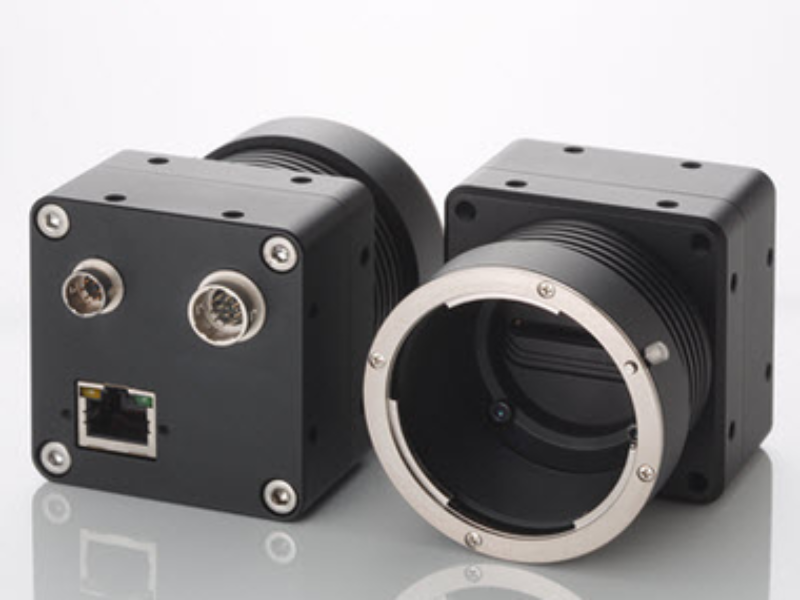 GigE Vision line scan cameras use PoE
