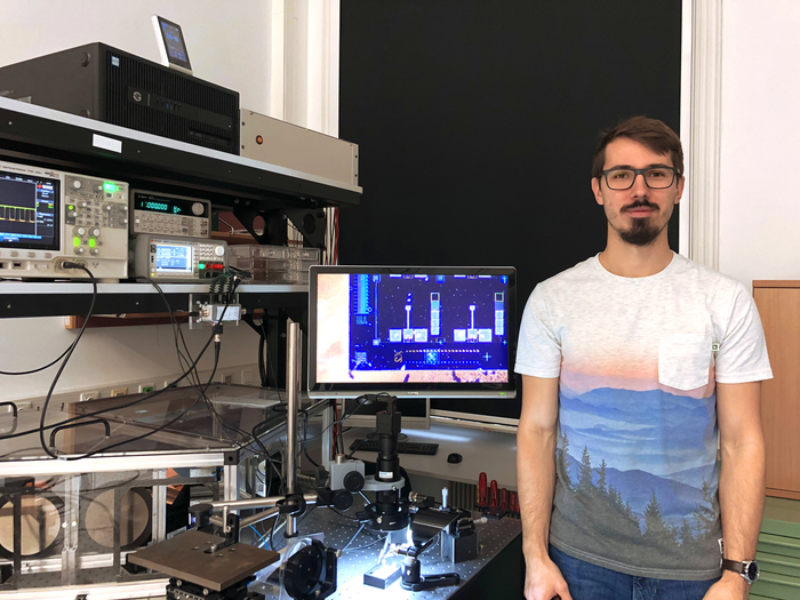 Quantum tunnelling boosts compact terahertz source power
