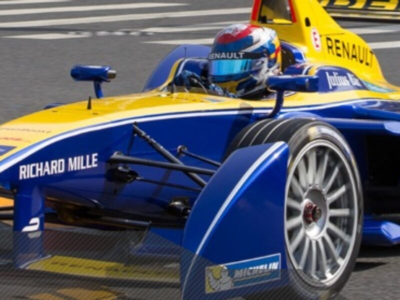 Paris accueille une étape du Championnat international FIA Formula E