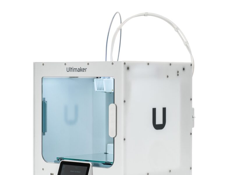 RS adds 3D printers for small businesses and professionals