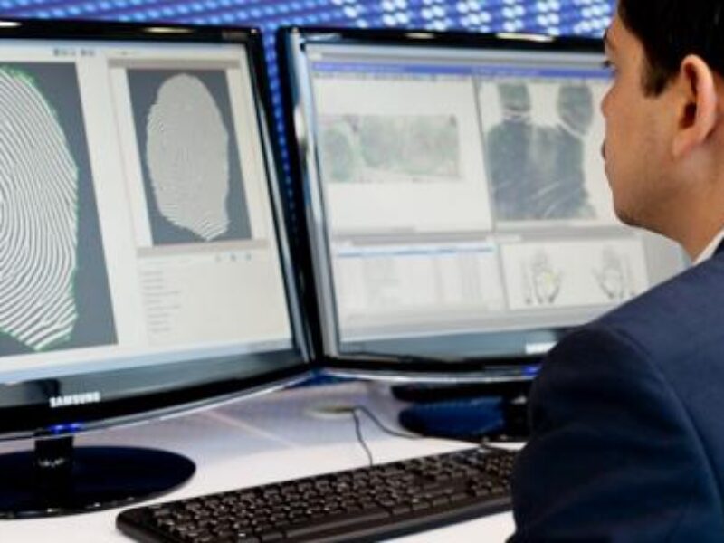 Naissance d&rsquo;un champion mondial des technologies d&rsquo;identification