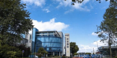 Foundry SMIC reports falling sales, profits and tough times ahead