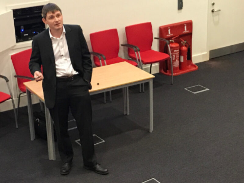 Configurable VLIW core boosts energy efficiency for long battery life