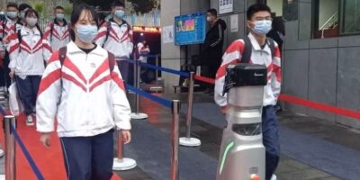 Smart Patrol Robots fight Covid-19